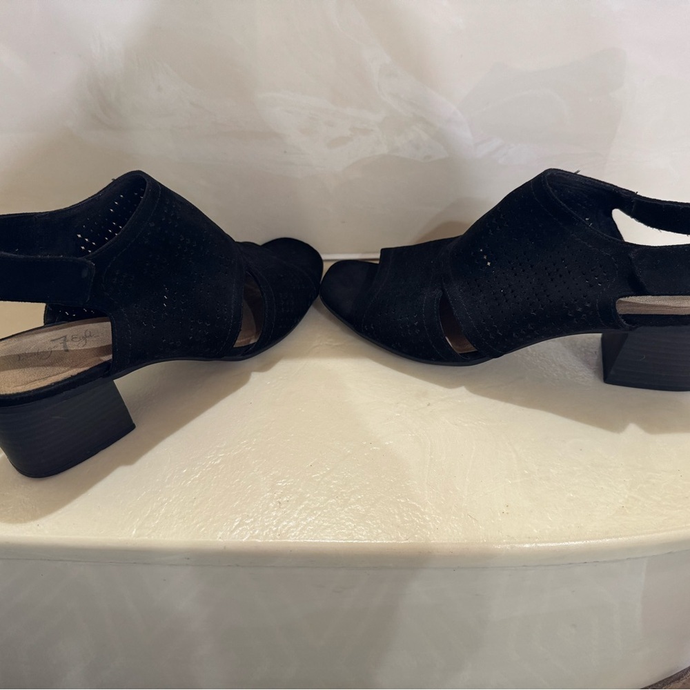 Chic Black Women's Mules - Picture 2 of 4